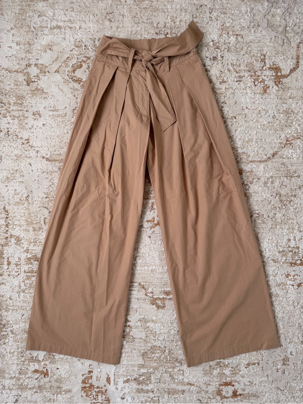 ** EXCELLENT CONDITION ** Sea New York Wide Leg Paperbag Waist Pants in Tan 0